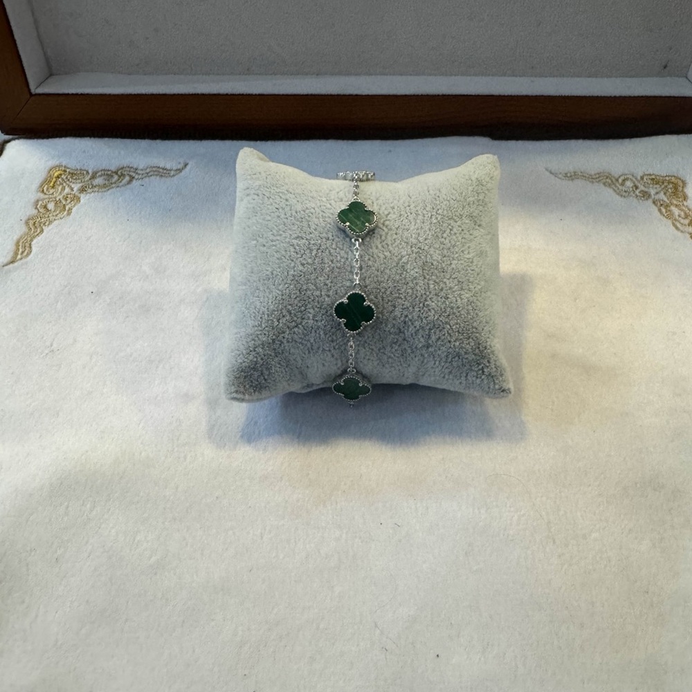 Green Jade Silver Clover Bracelet
